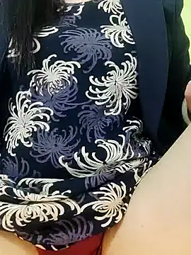 Snapshot of Hangem111 chatting on 02-26-26, 02:43 Hangem111 online show from 02-26-26, 02:43