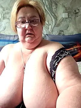 Snapshot of Awn290668 chatting on 06-15-26, 05:31 Awn290668 online show from 06-15-26, 05:31