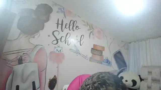 EMMA SWEETT1 online show from 09-29-25, 12:32