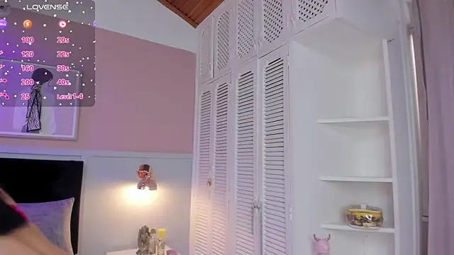 naoko kirino online show from 01-25-25, 09:04