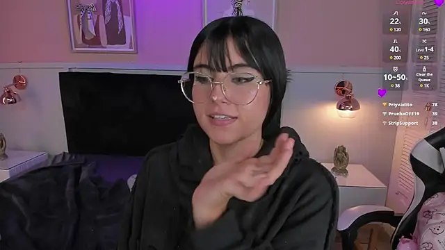 naoko kirino online show from 02-28-25, 06:09