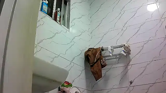 kisstoyousoon2024 online show from 03-18-25, 06:15