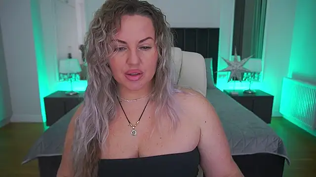 KiraCandyS online show from 03-22-26, 08:56