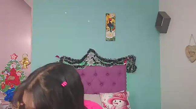 Snapshot of Cinthya-Gomez6 chatting on 12-10-24, 10:28 Cinthya-Gomez6 online show from 12-10-24, 10:28