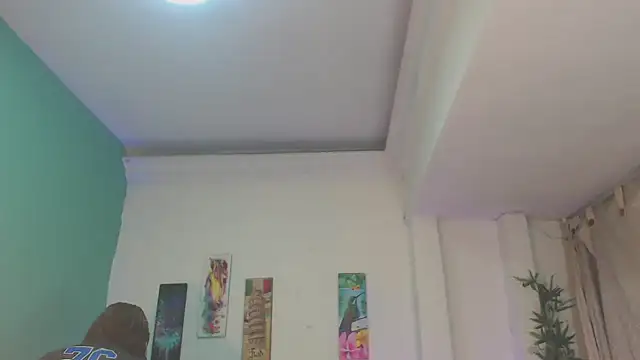 Snapshot of Cinthya-Gomez6 chatting on 02-24-25, 02:37 Cinthya-Gomez6 online show from 02-24-25, 02:37