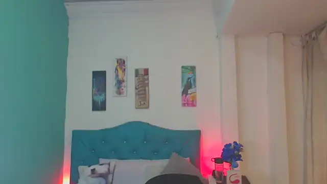 Snapshot of Cinthya-Gomez6 chatting on 03-13-25, 11:51 Cinthya-Gomez6 online show from 03-13-25, 11:51