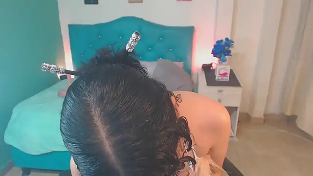 Snapshot of Cinthya-Gomez6 chatting on 03-14-25, 04:30 Cinthya-Gomez6 online show from 03-14-25, 04:30