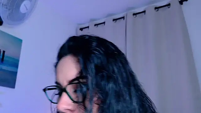 Snapshot of Pamela_Rosal chatting on 05-02-26, 01:38 Pamela Rosal online show from 05-02-26, 01:38