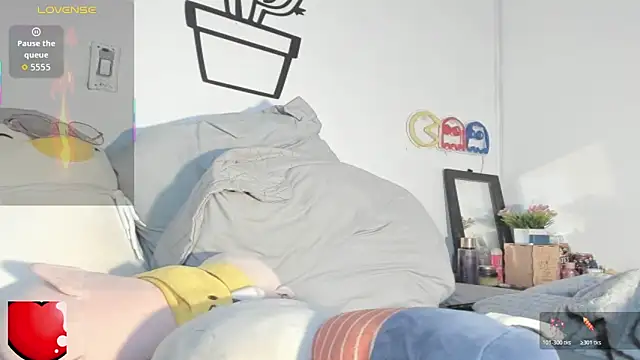 Snapshot of Alessia28_ chatting on 11-05-25, 01:55 Alessia28 online show from 11-05-25, 01:55