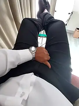 Snapshot of Divyansh_27 chatting on 02-02-25, 09:30 Divyansh 27 online show from 02-02-25, 09:30