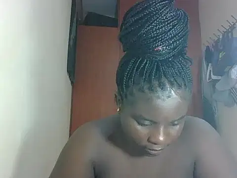 Snapshot of hotebbbyy chatting on 05-13-26, 12:24 hotebbbyy online show from 05-13-26, 12:24