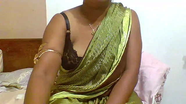 Snapshot of Shaali_Ang chatting on 12-09-24, 01:18 Shaali Ang online show from 12-09-24, 01:18