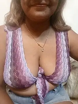 Snapshot of Shaali_Ang chatting on 07-18-26, 12:15 Shaali Ang online show from 07-18-26, 12:15
