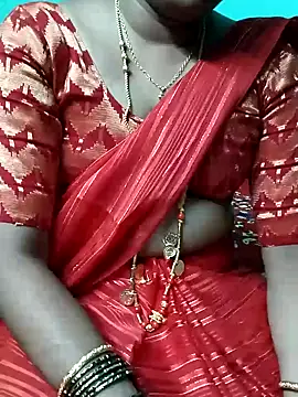 Snapshot of kasmika_kasmika chatting on 12-06-24, 04:28 kasmika kasmika online show from 12-06-24, 04:28