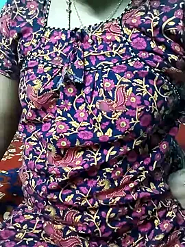 Snapshot of kasmika_kasmika chatting on 12-23-24, 08:44 kasmika kasmika online show from 12-23-24, 08:44