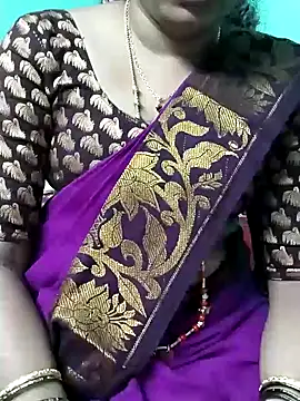 Snapshot of kasmika_kasmika chatting on 12-25-24, 03:49 kasmika kasmika online show from 12-25-24, 03:49