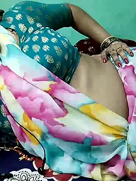 Snapshot of kasmika_kasmika chatting on 01-04-25, 07:44 kasmika kasmika online show from 01-04-25, 07:44