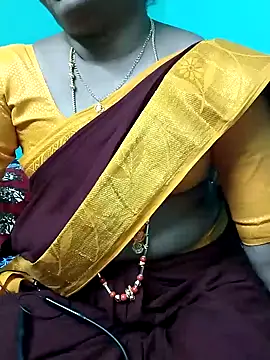 Snapshot of kasmika_kasmika chatting on 01-08-25, 07:03 kasmika kasmika online show from 01-08-25, 07:03