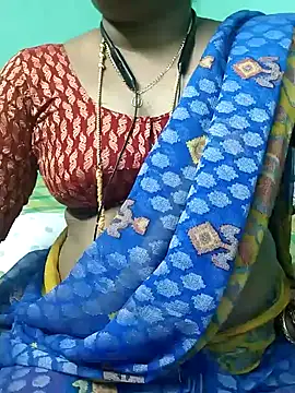 Snapshot of kasmika_kasmika chatting on 01-11-25, 06:44 kasmika kasmika online show from 01-11-25, 06:44