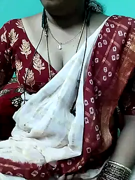 Snapshot of kasmika_kasmika chatting on 02-07-25, 08:10 kasmika kasmika online show from 02-07-25, 08:10