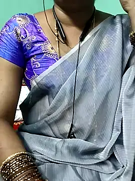 Snapshot of kasmika_kasmika chatting on 02-12-25, 07:24 kasmika kasmika online show from 02-12-25, 07:24