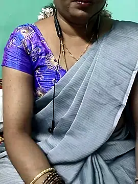 Snapshot of kasmika_kasmika chatting on 02-14-25, 04:09 kasmika kasmika online show from 02-14-25, 04:09