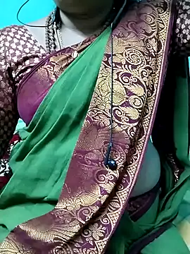 Snapshot of kasmika_kasmika chatting on 02-23-25, 04:57 kasmika kasmika online show from 02-23-25, 04:57