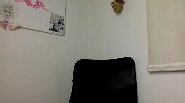 Snapshot of Thematrioshkaoficial24 chatting on 12-20-24, 03:03 Thematrioshkaoficial24 online show from 12-20-24, 03:03