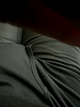 Big-dick 1 online show from 10-28-25, 06:21