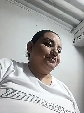 tetasgrandes karol online show from 03-09-26, 06:01