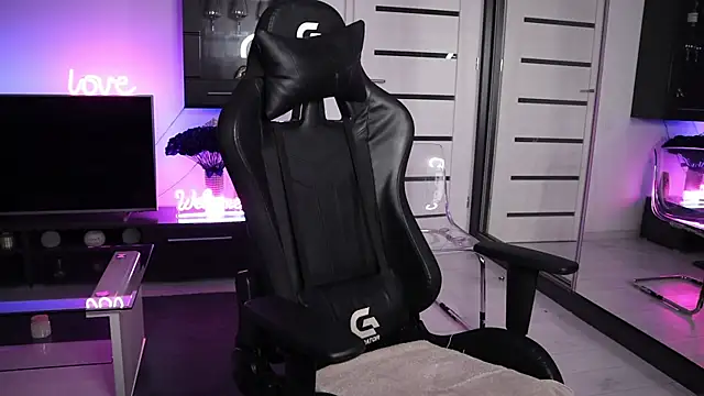 Beauty Anne online show from 11-26-25, 06:58