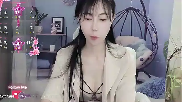 Snapshot of Lisa-s chatting on 02-11-25, 06:19 Lisa-s online show from 02-11-25, 06:19