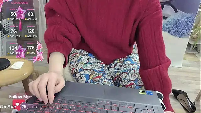 Snapshot of Lisa-s chatting on 02-12-25, 06:08 Lisa-s online show from 02-12-25, 06:08