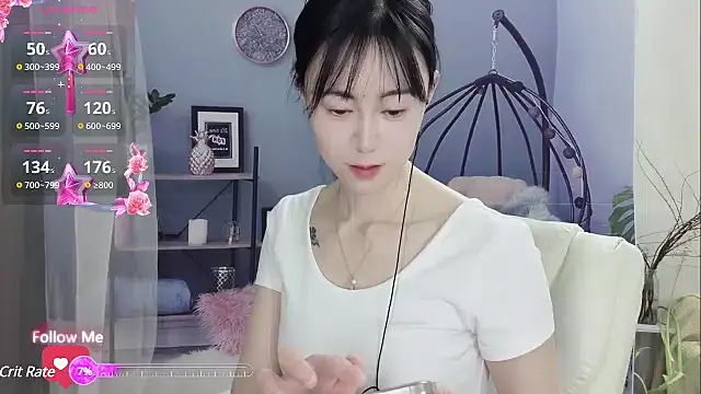 Snapshot of Lisa-s chatting on 02-12-25, 12:12 Lisa-s online show from 02-12-25, 12:12