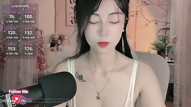 Snapshot of Lisa-s chatting on 09-28-25, 12:38 Lisa-s online show from 09-28-25, 12:38