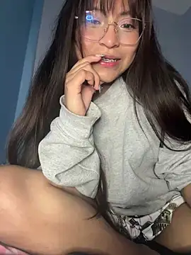 Lily candy X online show from 01-15-25, 05:50