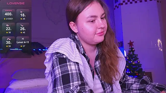 Snapshot of Mia__Peach chatting on 12-27-24, 01:53 Mia Peach online show from 12-27-24, 01:53