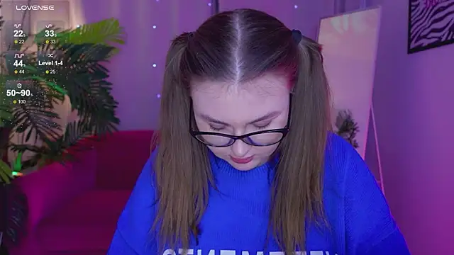 Snapshot of Mia__Peach chatting on 02-16-25, 01:58 Mia Peach online show from 02-16-25, 01:58