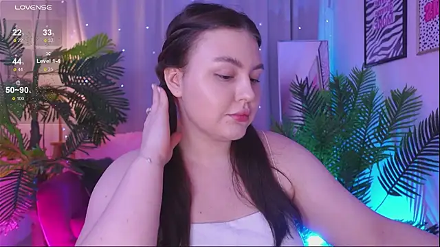 Snapshot of Mia__Peach chatting on 03-06-25, 09:09 Mia Peach online show from 03-06-25, 09:09