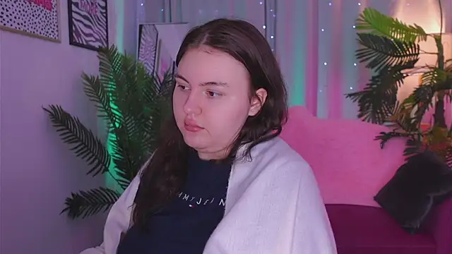 Snapshot of Mia__Peach chatting on 03-13-25, 04:49 Mia Peach online show from 03-13-25, 04:49