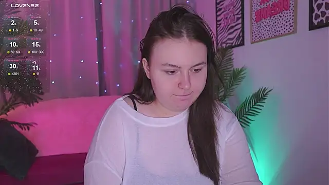 Snapshot of Mia__Peach chatting on 03-20-25, 03:02 Mia Peach online show from 03-20-25, 03:02