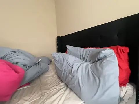 Snapshot of Badgirlbrittt chatting on 02-27-25, 10:20 Badgirlbrittt online show from 02-27-25, 10:20