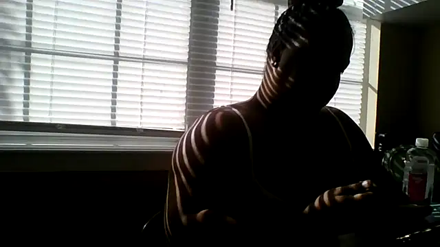 Snapshot of Badgirlbrittt chatting on 12-03-25, 05:55 Badgirlbrittt online show from 12-03-25, 05:55