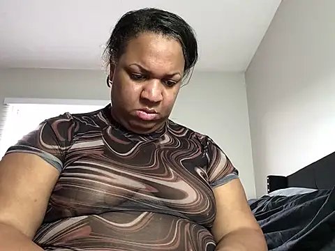 Snapshot of Badgirlbrittt chatting on 05-22-26, 04:23 Badgirlbrittt online show from 05-22-26, 04:23