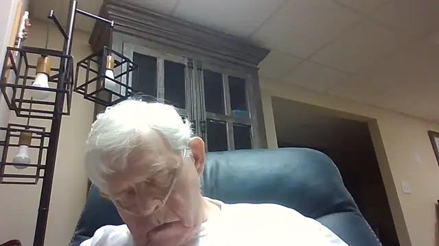 Snapshot of bootlegmanz chatting on 07-06-26, 03:58 bootlegmanz online show from 07-06-26, 03:58