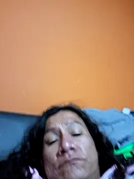 miicheele32 online show from 11-26-25, 06:58