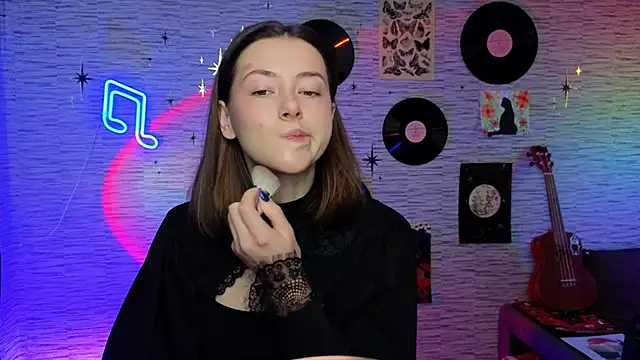 Snapshot of GloriaElmer chatting on 12-03-24, 06:15 GloriaElmer online show from 12-03-24, 06:15