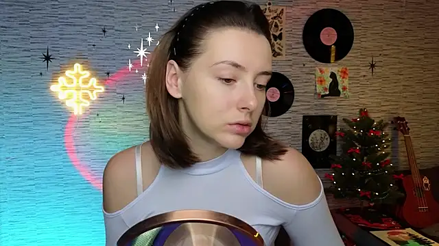 Snapshot of GloriaElmer chatting on 12-12-24, 06:14 GloriaElmer online show from 12-12-24, 06:14