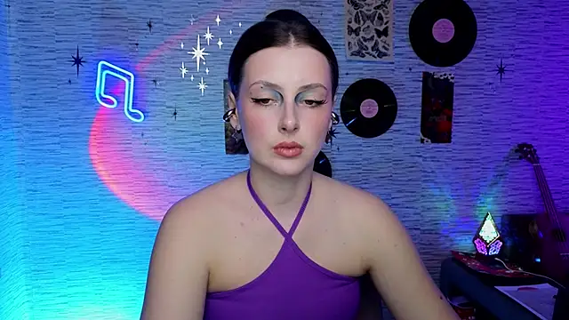 Snapshot of GloriaElmer chatting on 02-25-25, 10:47 GloriaElmer online show from 02-25-25, 10:47