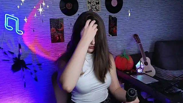 Snapshot of GloriaElmer chatting on 11-01-25, 02:41 GloriaElmer online show from 11-01-25, 02:41